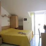 Des Bains מלון 3*