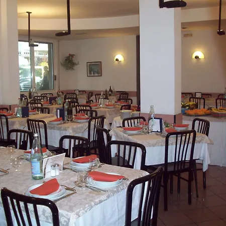 Hotel Des Bains 3*