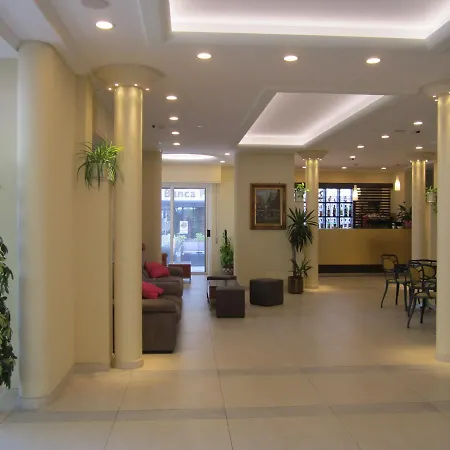 Hotel Des Bains 3*